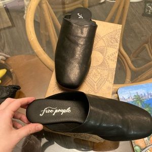 BRAND NEW FREE PEOPLE MULES! Never worn!